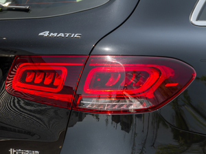 2020Ŀ GLC 260 L 4MATICA ^