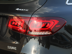 2020Ŀ GLC 300 L 4MATICA ^