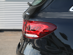 2020Ŀ GLC 300 L 4MATICA ^