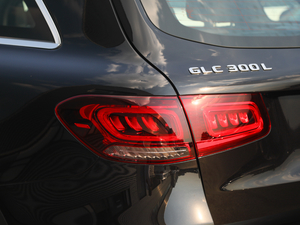 2020Ŀ GLC 300 L 4MATICA ^