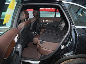 2020款改款 GLC 300 L 4MATIC豪华型 后排座椅放倒