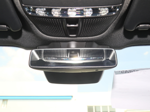 2020款改款 GLC 300 L 4MATIC豪华型 车内后视镜