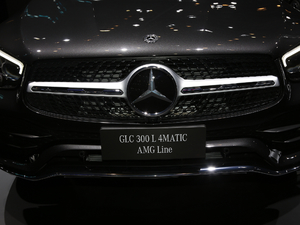 2020Ŀ GLC 300 L 4MATIC AMG-Line 