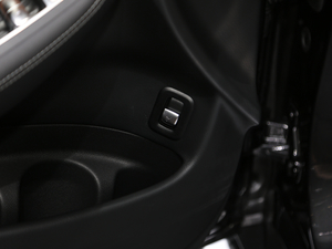 2020Ŀ GLC 300 L 4MATIC AMG-Line g