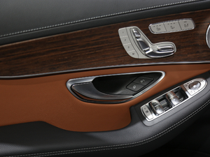 2020Ŀ GLC 300 L 4MATIC AMG-Line g