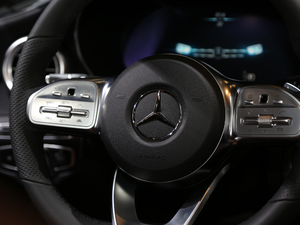 2020款改款 GLC 300 L 4MATIC AMG-Line 中控区