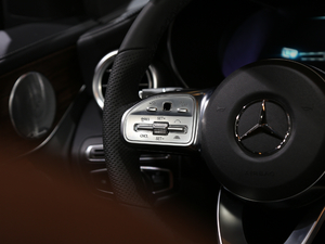2020款改款 GLC 300 L 4MATIC AMG-Line 中控区