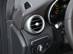 2020Ŀ GLC 260 L 4MATIC(dng) п؅^(q)