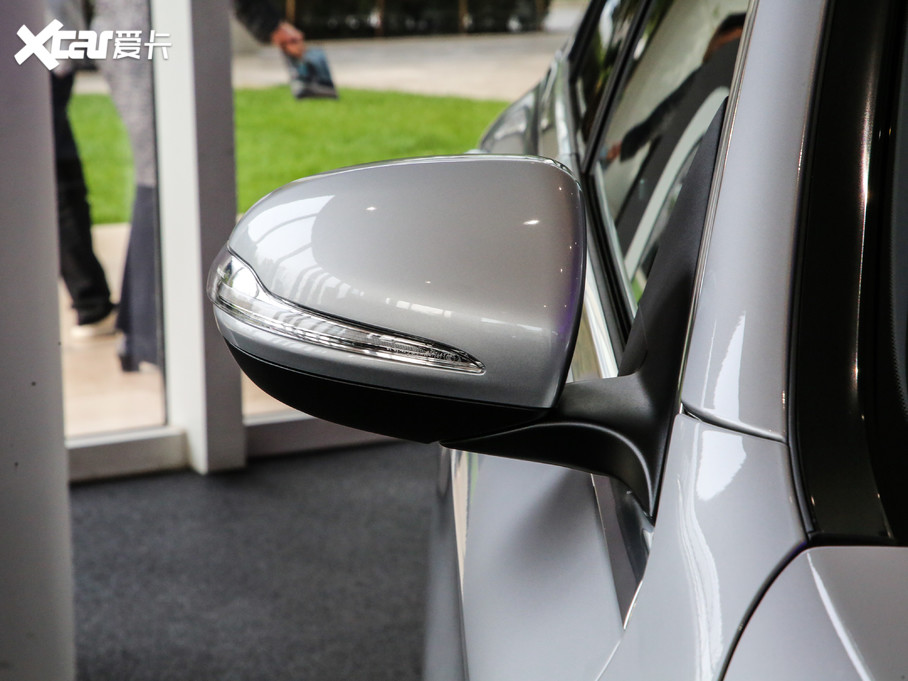 2020款奔驰c级c 260 l