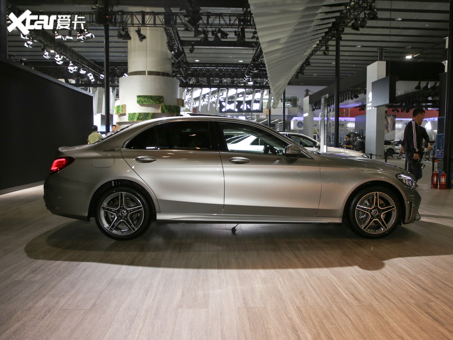 2020YC C 300 L \Ӱ