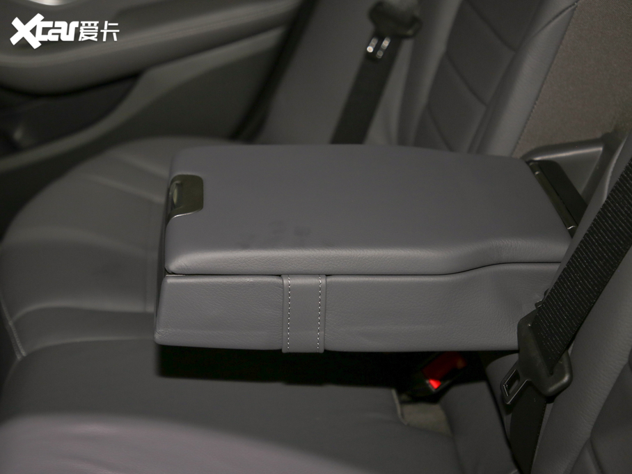 2020YC C 300 L \Ӱ