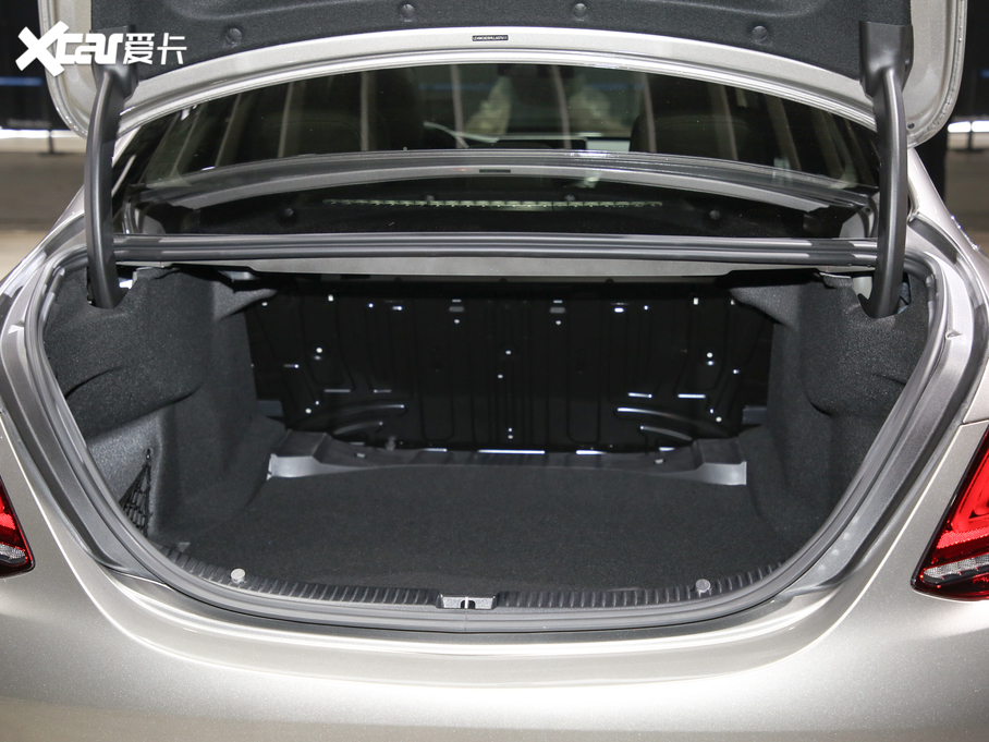 2020YC C 300 L \Ӱ