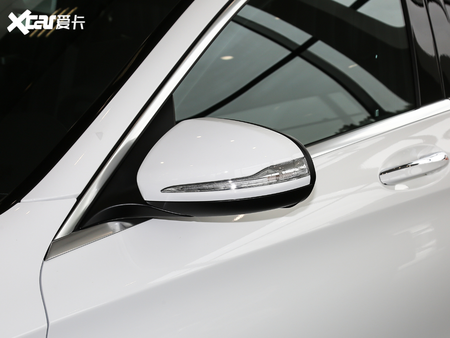 2020YC C 260 L \Ӱ