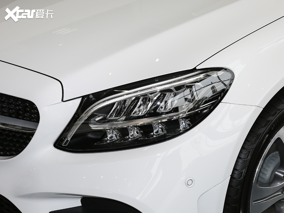 2020YC C 260 L \Ӱ