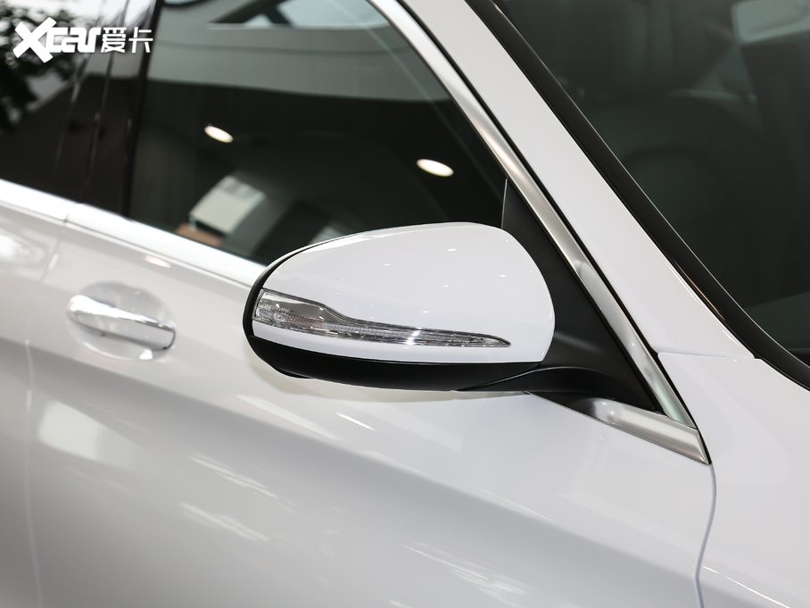 2020YC C 260 L \Ӱ