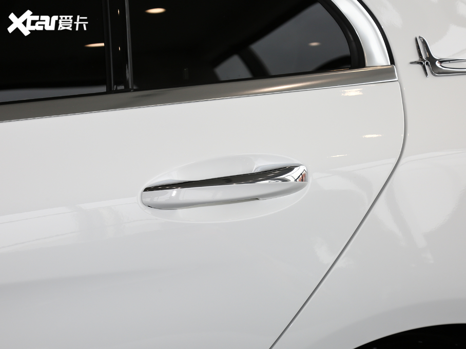 2020YC C 260 L \Ӱ