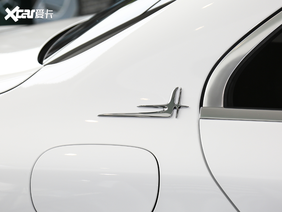 2020YC C 260 L \Ӱ