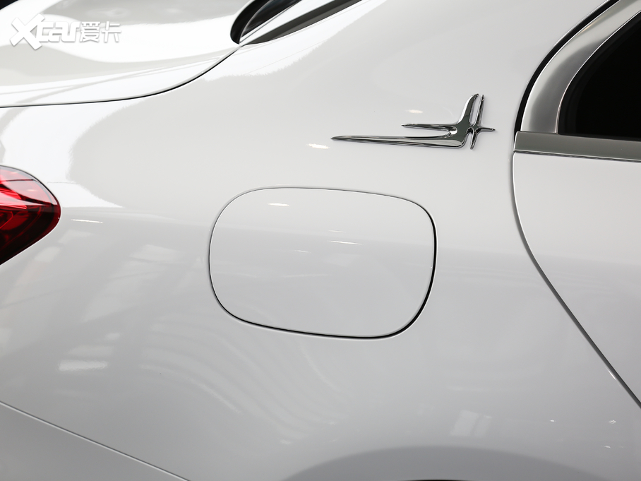 2020YC C 260 L \Ӱ