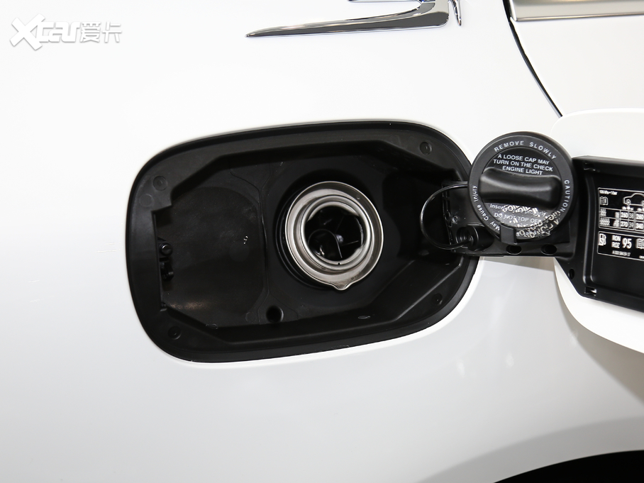 2020YC C 260 L \Ӱ