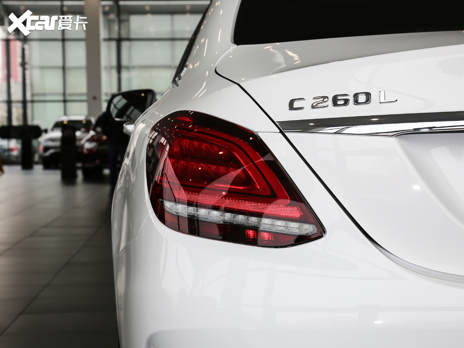 2020YC C 260 L \Ӱ