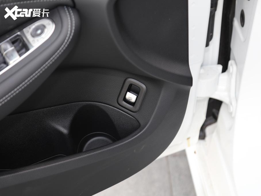 2020YC Ŀ C 260 L \Ӱ 4MATIC