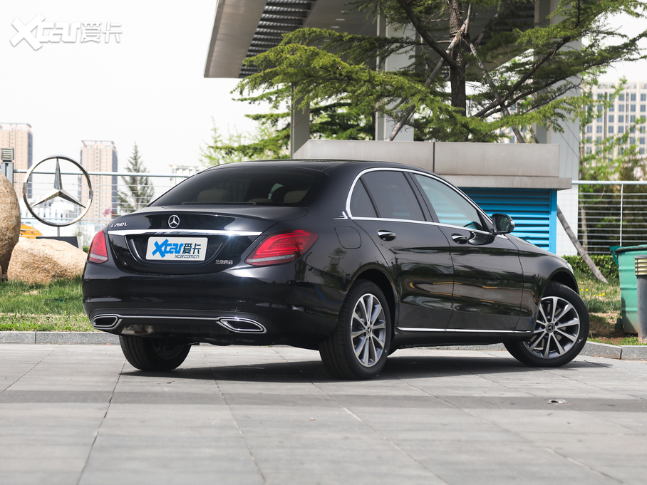 2020YC Ŀ C 260 L