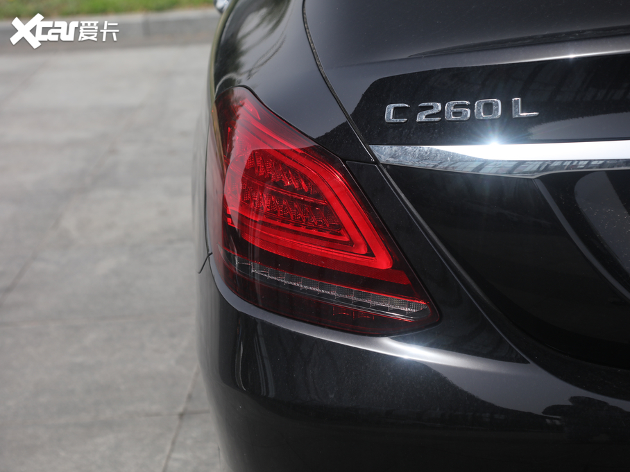 2020YC Ŀ C 260 L