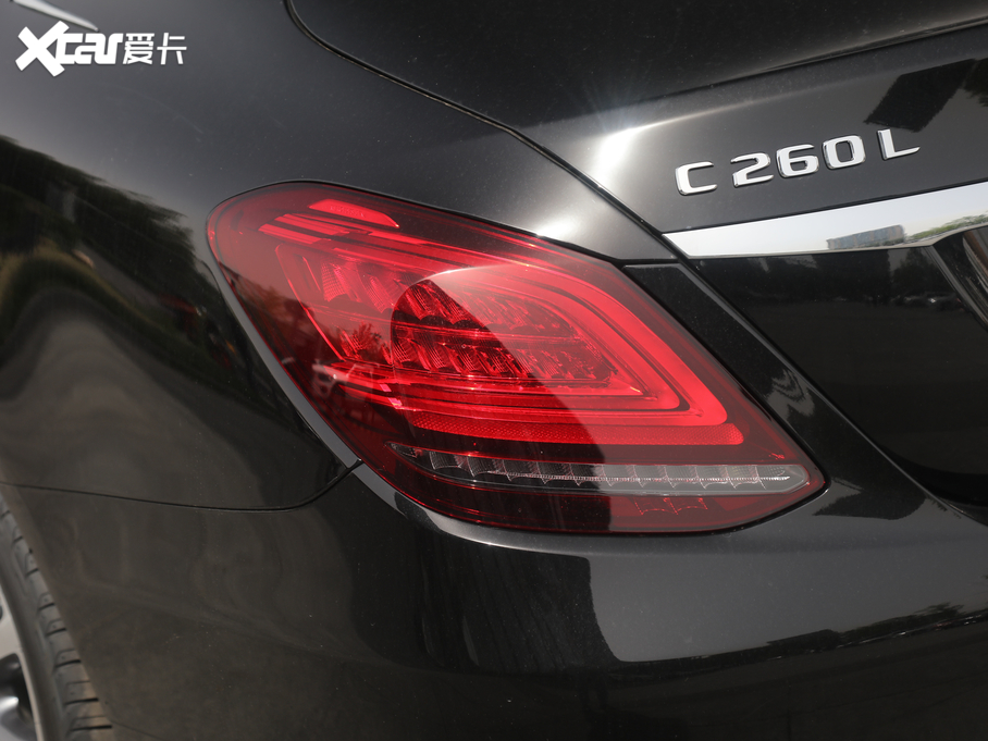 2020YC Ŀ C 260 L