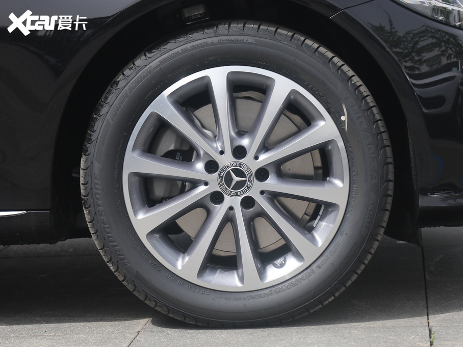 2020YC Ŀ C 260 L