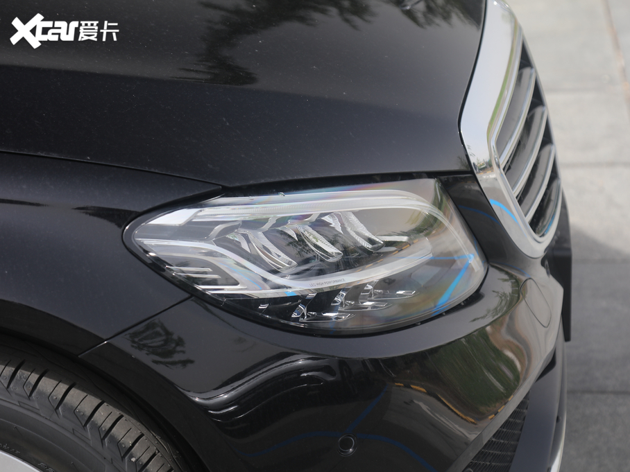 2020YC Ŀ C 260 L