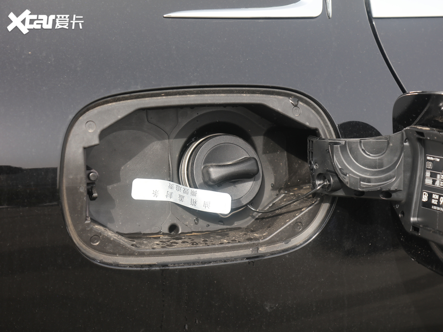 2020YC Ŀ C 260 L