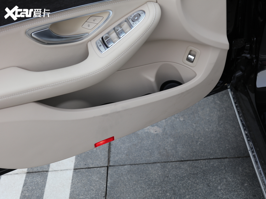 2020YC Ŀ C 260 L