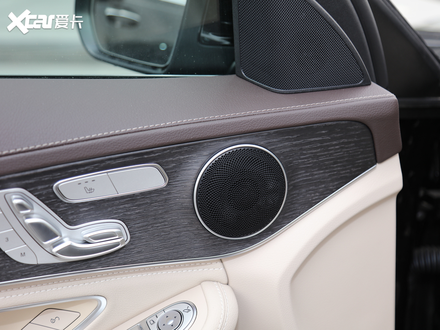 2020YC Ŀ C 260 L