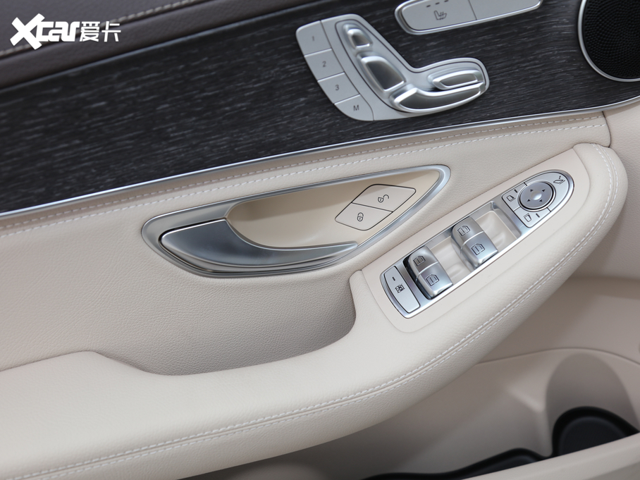 2020YC Ŀ C 260 L