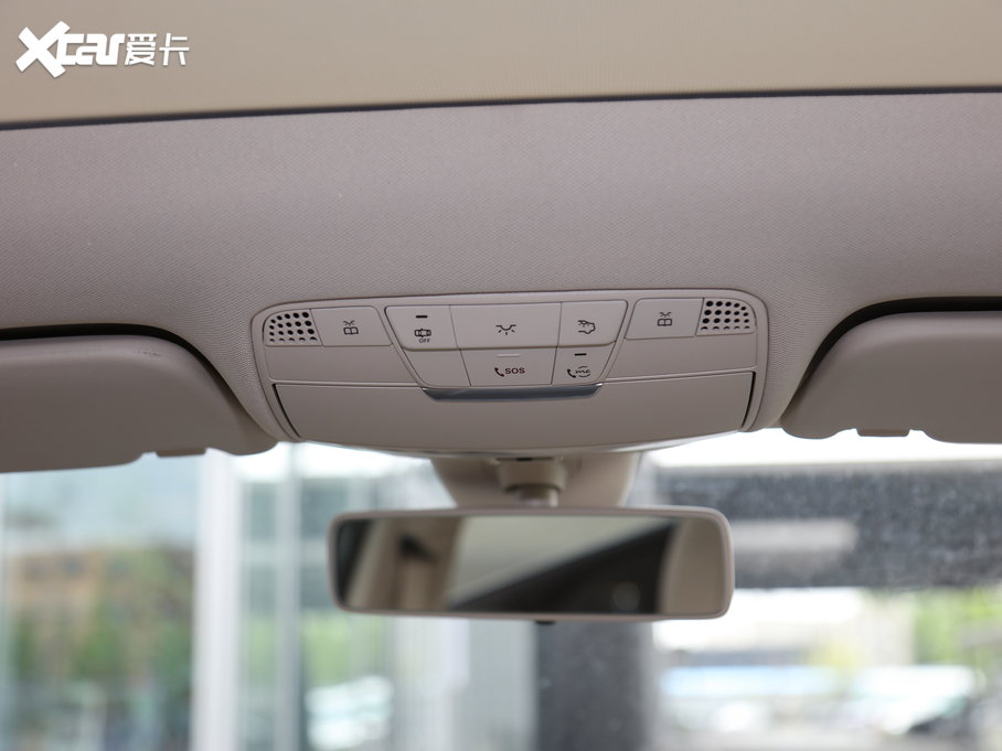 2020YC Ŀ C 260 L