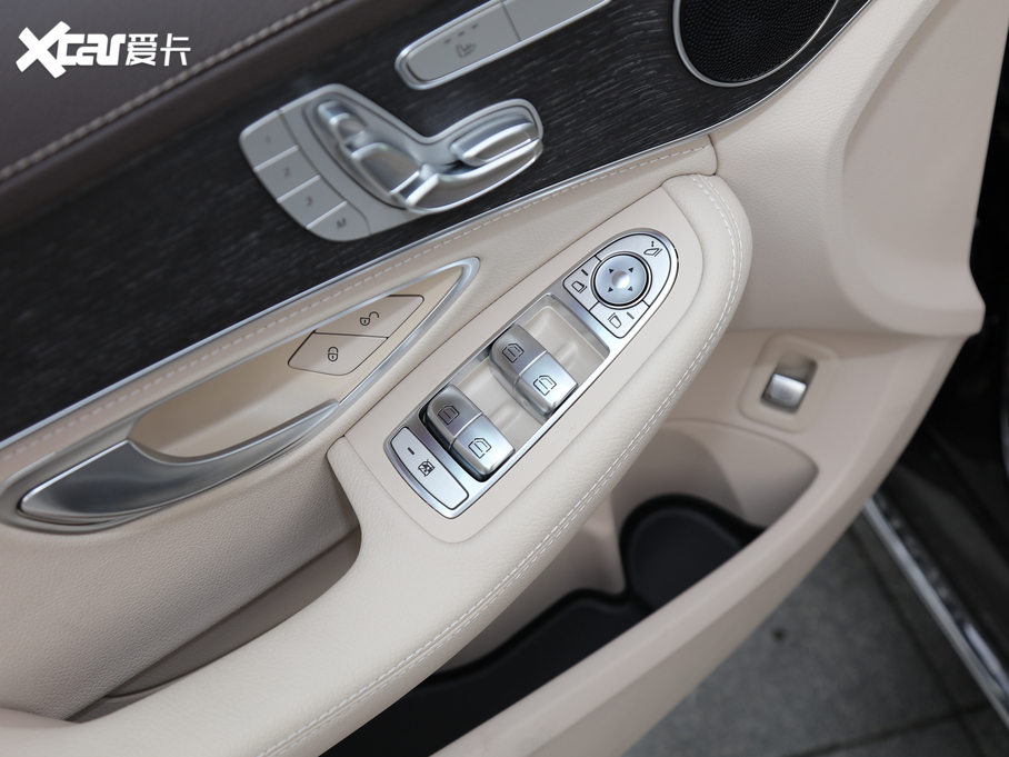 2020YC Ŀ C 260 L