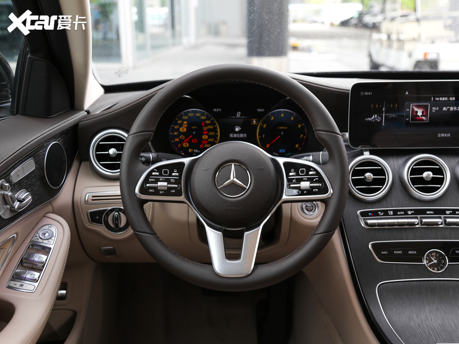 2020YC Ŀ C 260 L