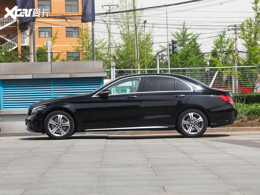 2020YC Ŀ C 260 L \Ӱ