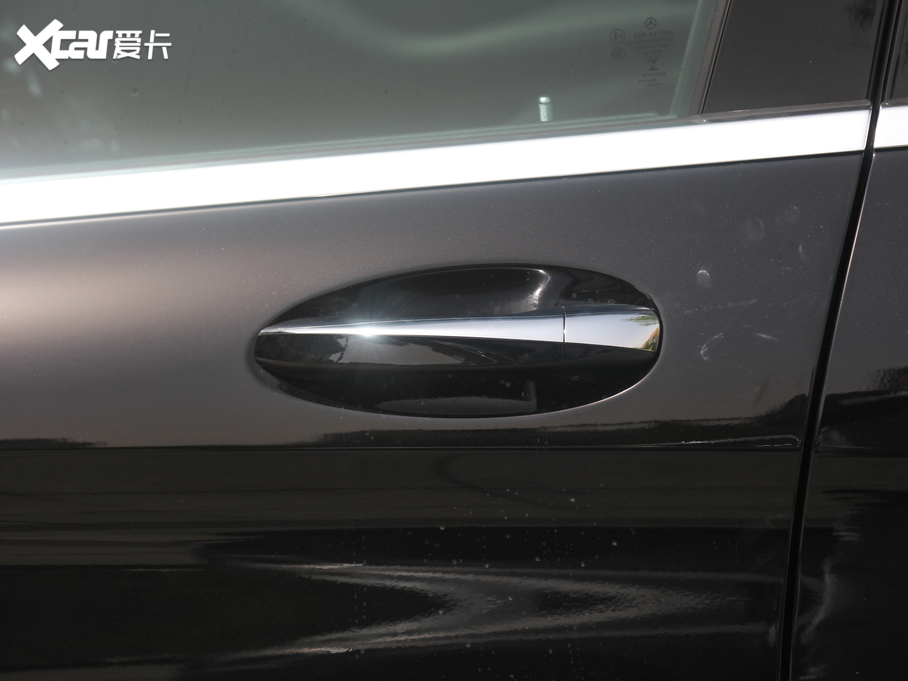 2020YC Ŀ C 260 L \Ӱ