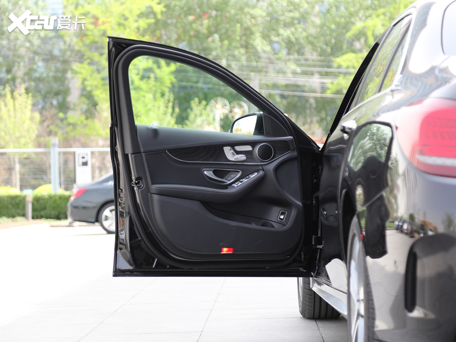 2020YC Ŀ C 260 L \Ӱ