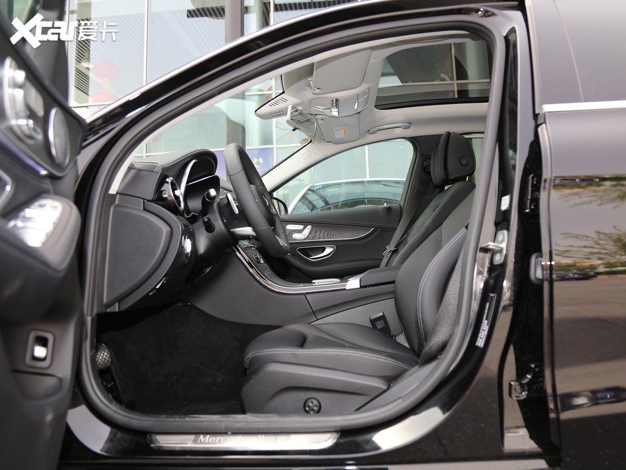 2020YC Ŀ C 260 L \Ӱ