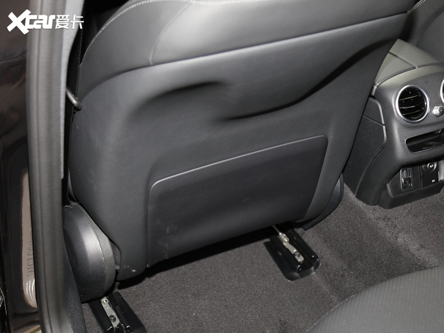 2020YC Ŀ C 260 L \Ӱ