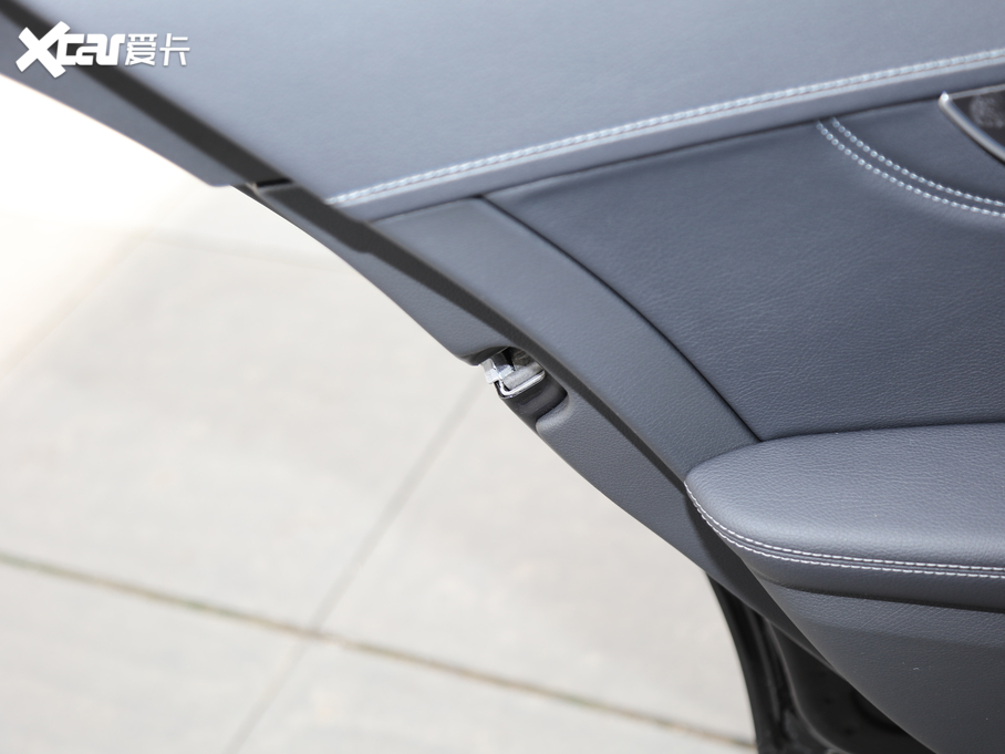 2020YC Ŀ C 260 L \Ӱ