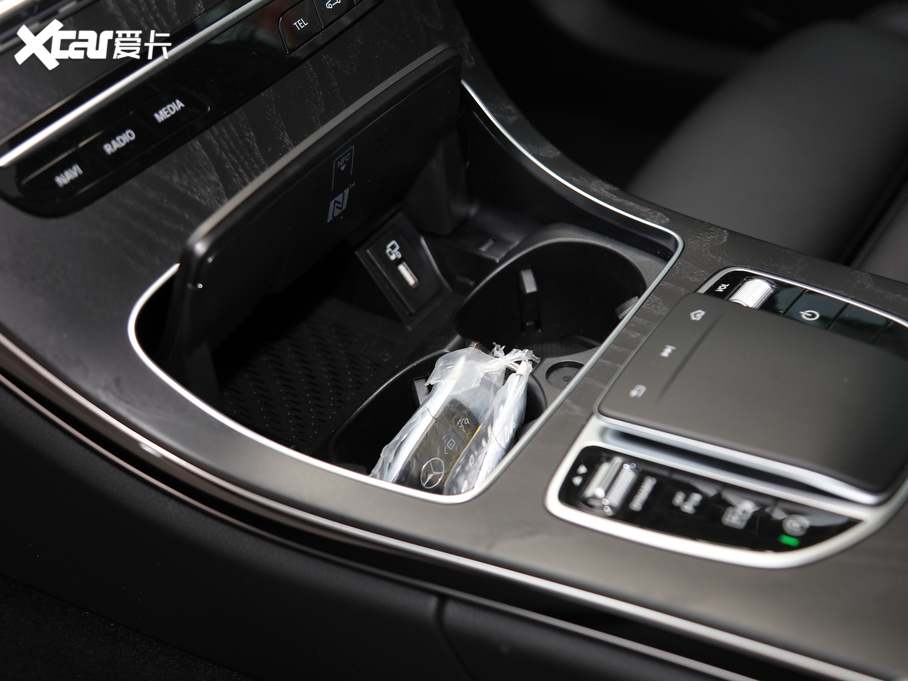 2020YC Ŀ C 260 L \Ӱ