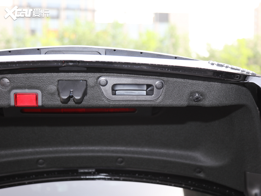 2020YC Ŀ C 260 L \Ӱ