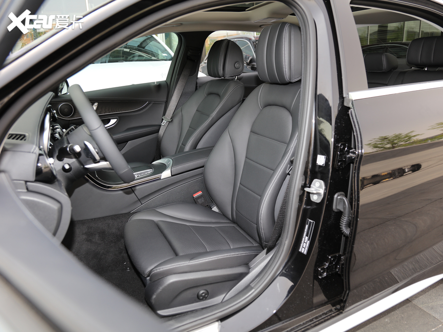 2020YC Ŀ C 260 L \Ӱ