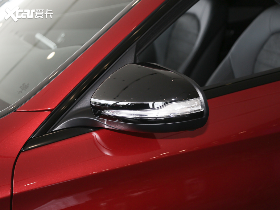 2020YC Ŀ C 260 \Ӱ