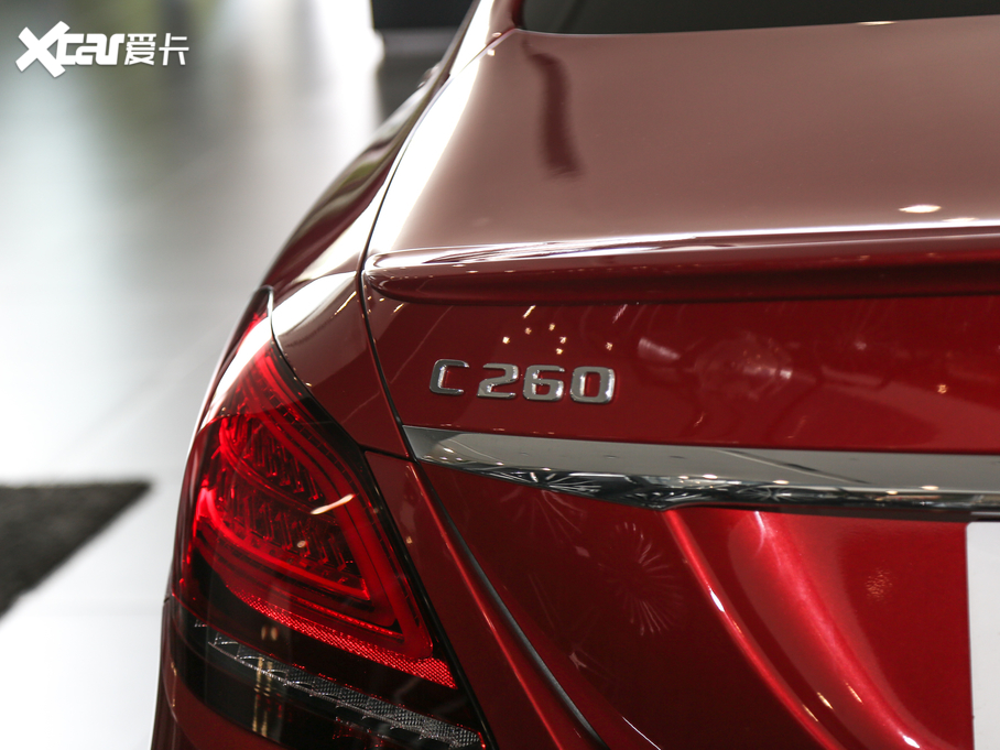 2020YC Ŀ C 260 \Ӱ