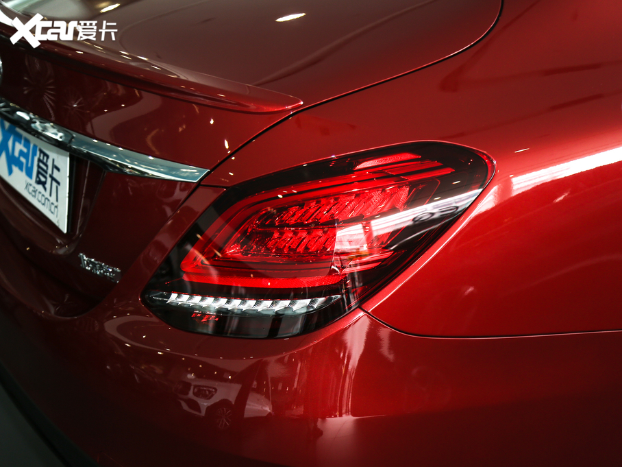 2020YC Ŀ C 260 \Ӱ