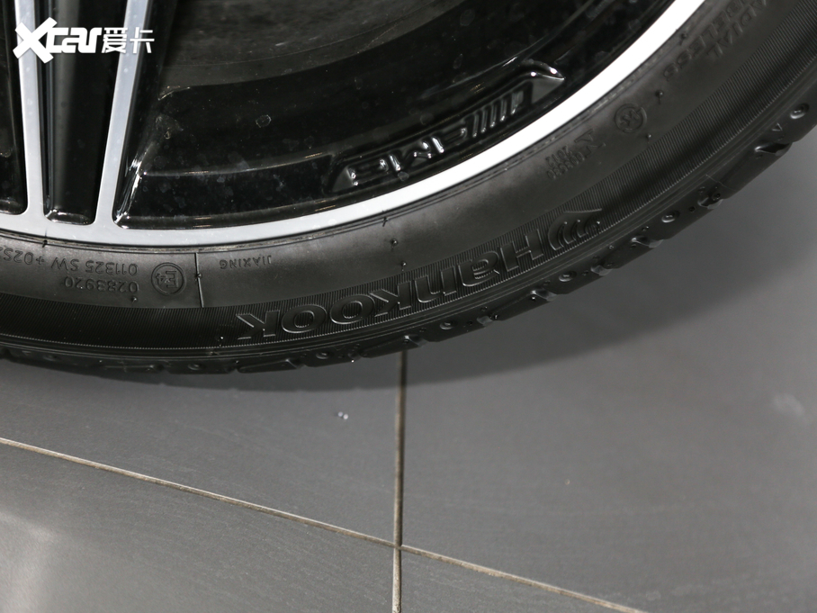 2020YC Ŀ C 260 \Ӱ